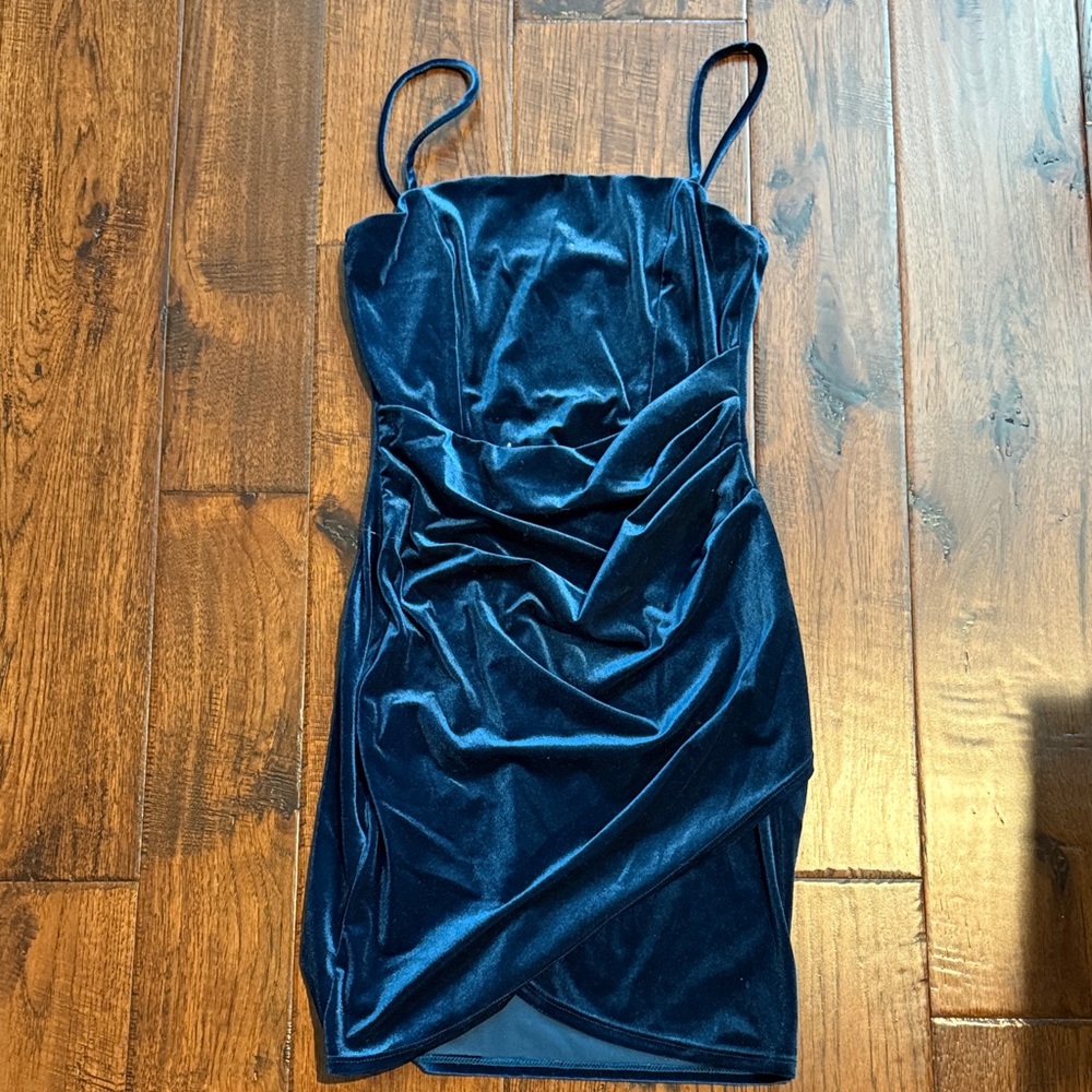 Windsor Midnight Blue Velvet Mini Dress